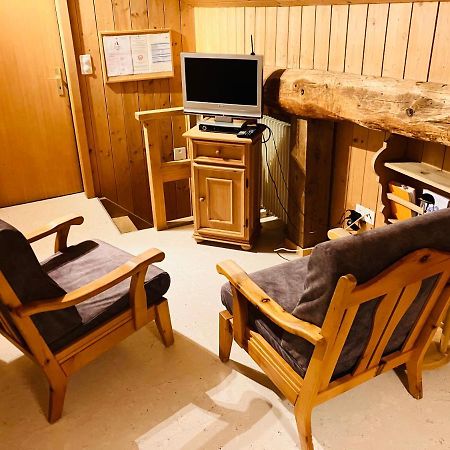 Chesa Margadant Apartman Zuoz Kültér fotó