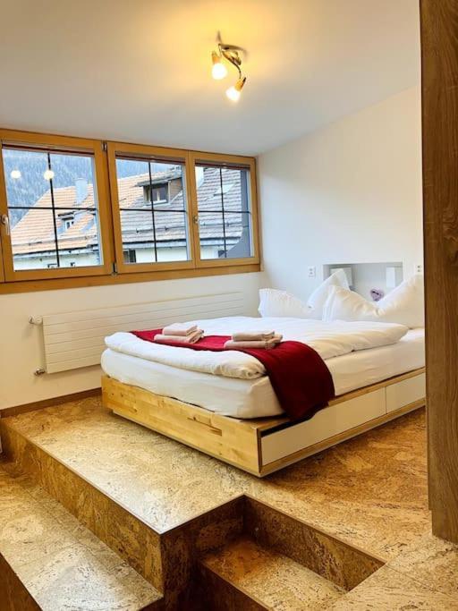 Chesa Margadant Apartman Zuoz Kültér fotó