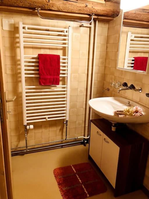 Chesa Margadant Apartman Zuoz Kültér fotó